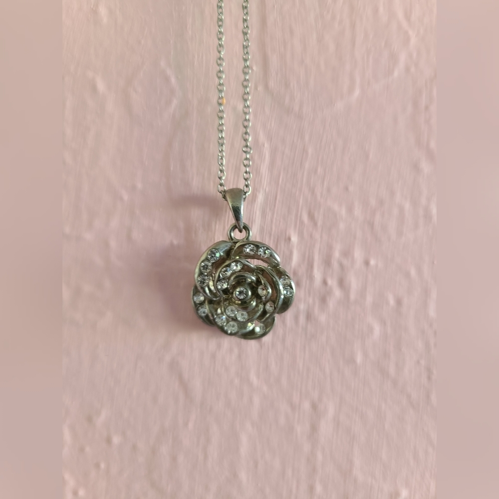 Rose Necklace